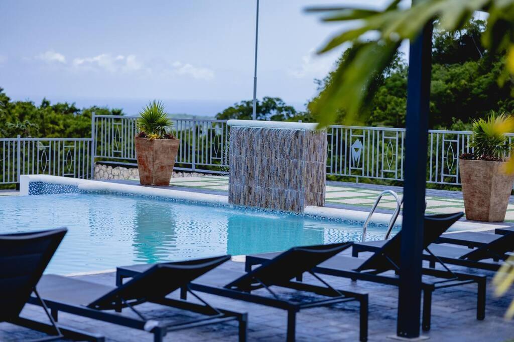 Willa Pyramid Point Manor Ocho Rios Zewnętrze zdjęcie